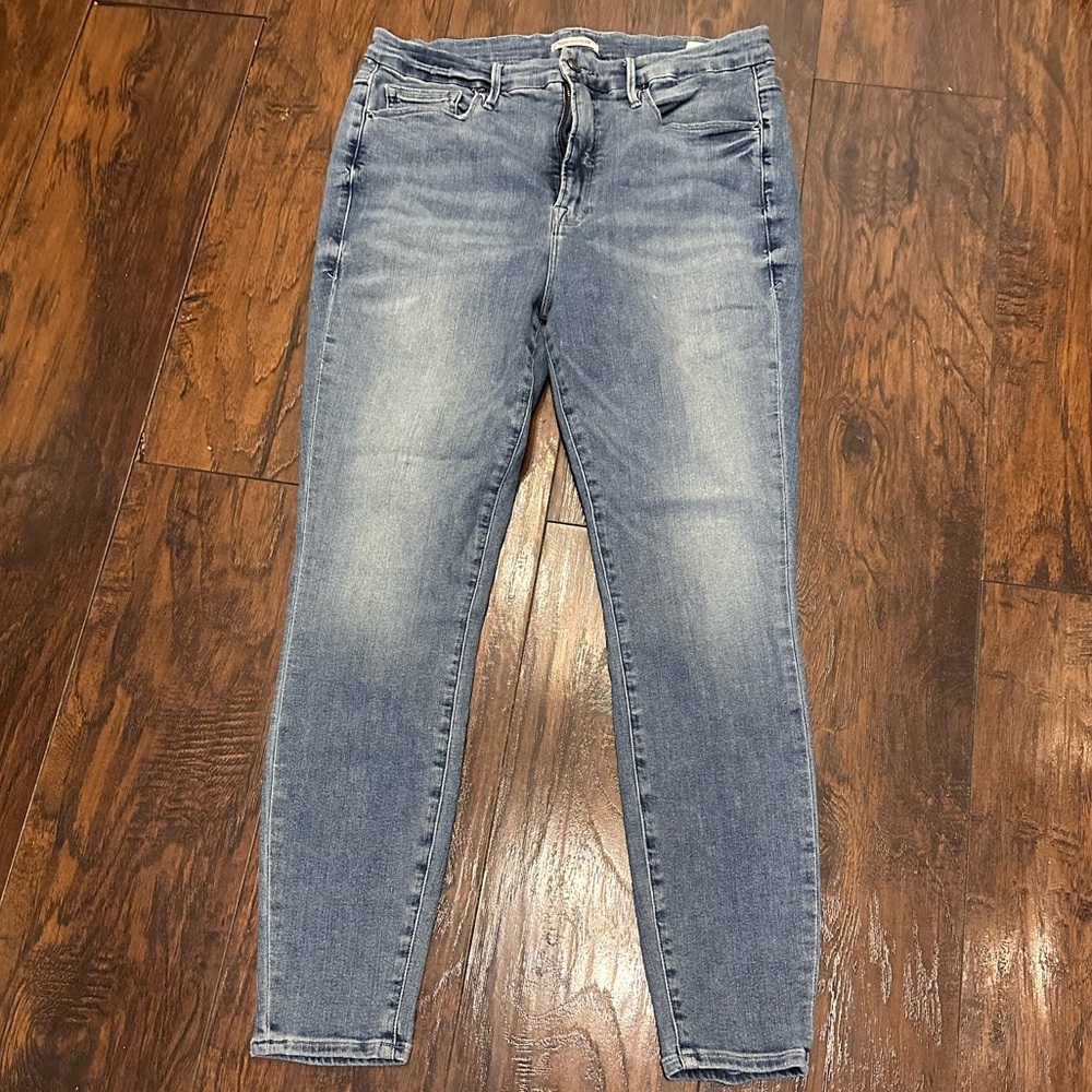 Good American Good Waist Skinny Jeans